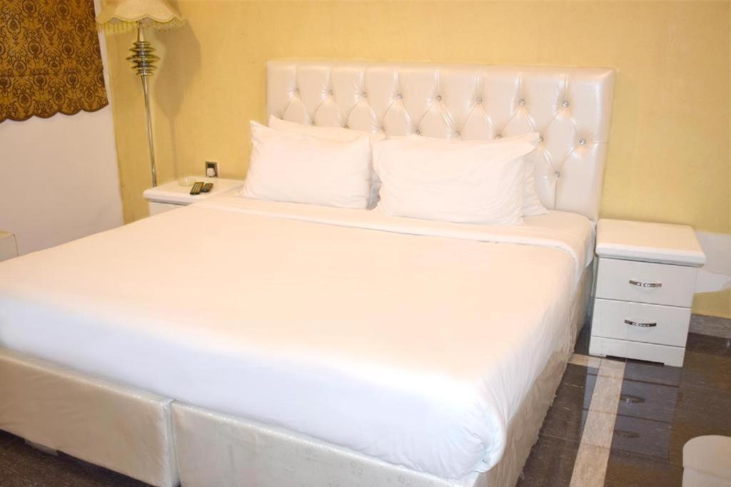 Hotel Leaders Plaza Salmiya Koweït Extérieur photo